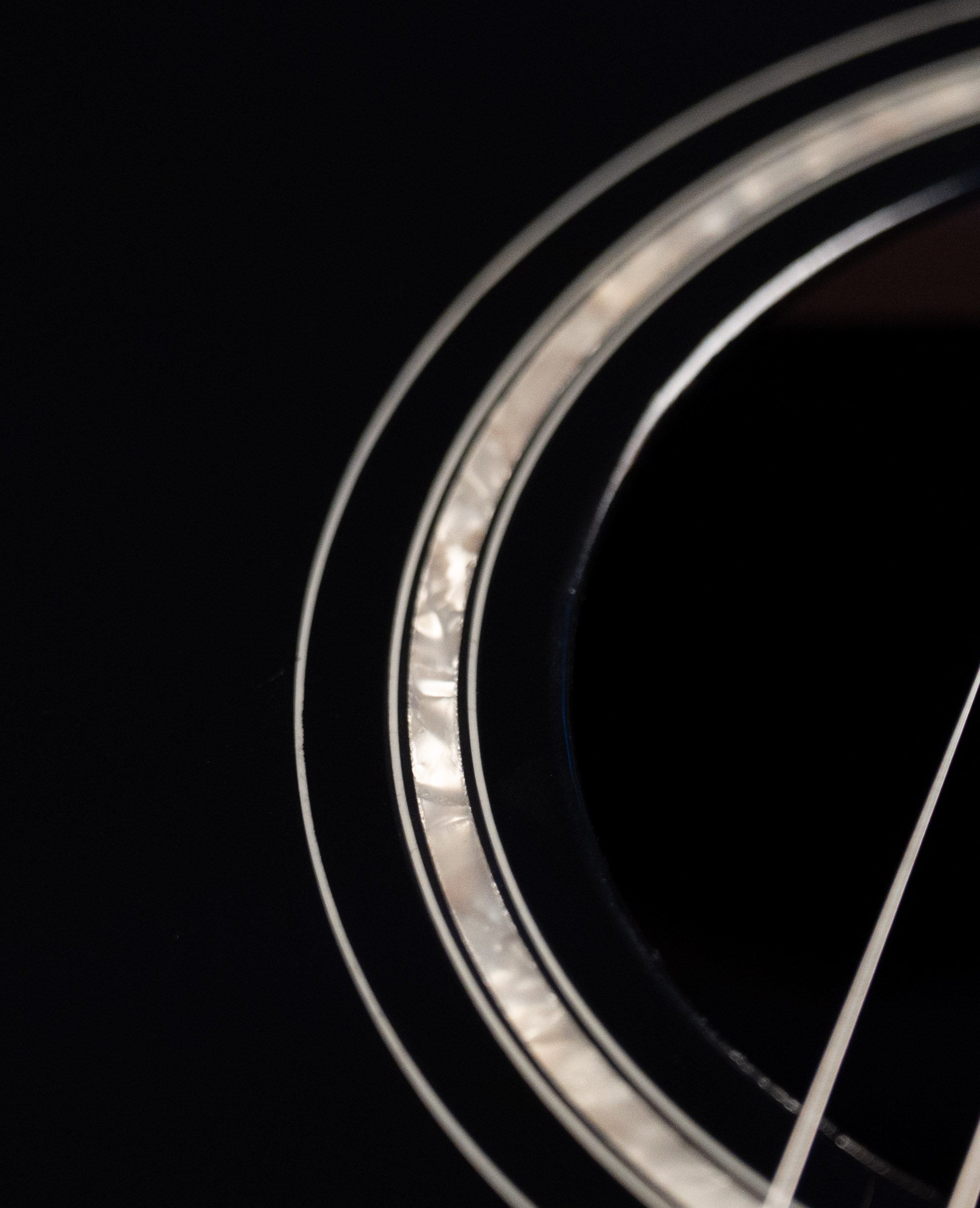 Электроакустическая гитара Ovation CS24L-5G Celebrity CS Standard Mid Cutaway Black - купить в "Гитарном Клубе"