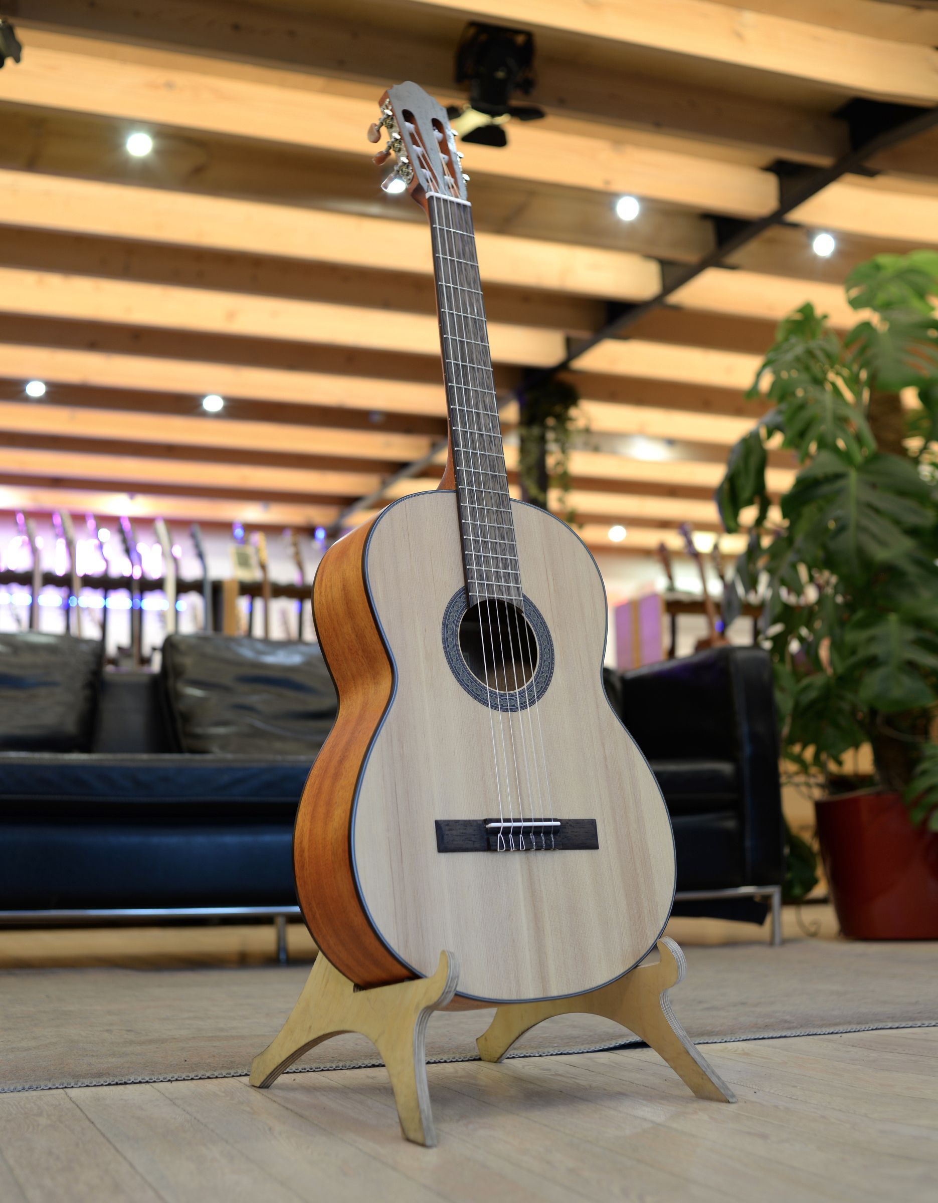 Классическая гитара Cort AC200-4/4-OP - купить в "Гитарном Клубе"