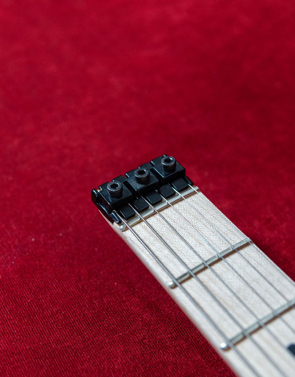 Тревел-электрогитара Inspector Mirage LE Nat - купить в "Гитарном Клубе"