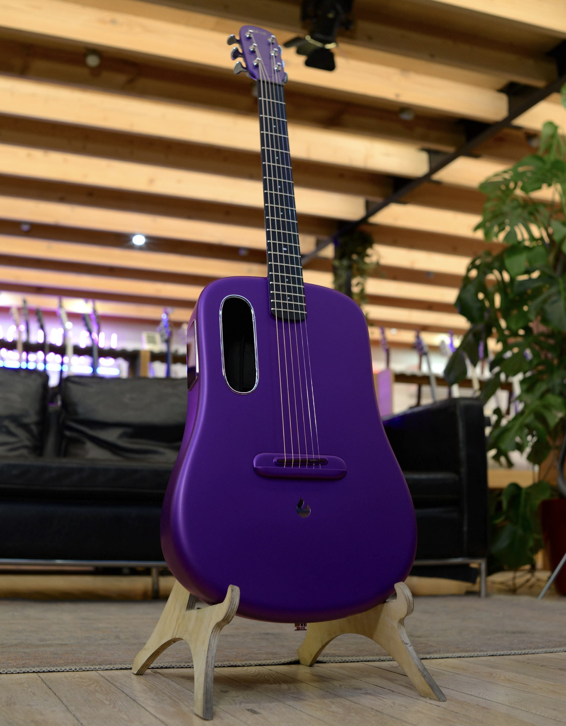 Трансакустическая гитара Lava Me-4 PL 38" - купить в "Гитарном Клубе"