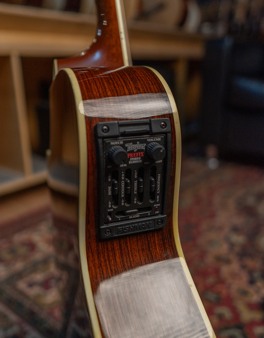 Электроакустическая гитара Taylor 912ce, 2001 - купить в "Гитарном Клубе"