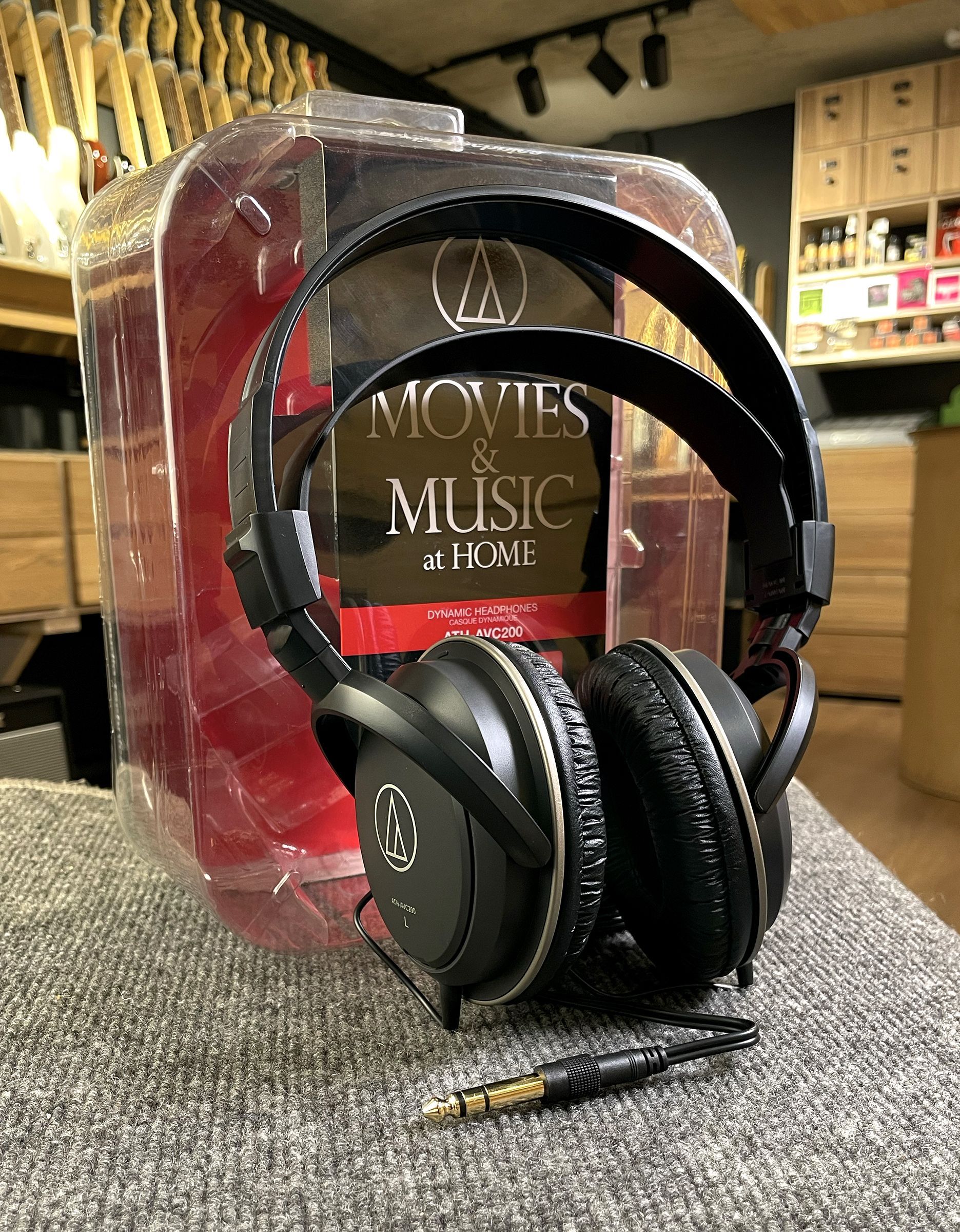 Наушники Audio-Technica ATH-AVC200 - купить в "Гитарном Клубе"