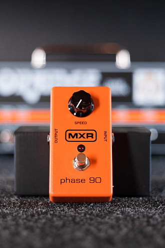 Гитарная педаль Dunlop MXR M101 Phase 90 - купить в "Гитарном Клубе"