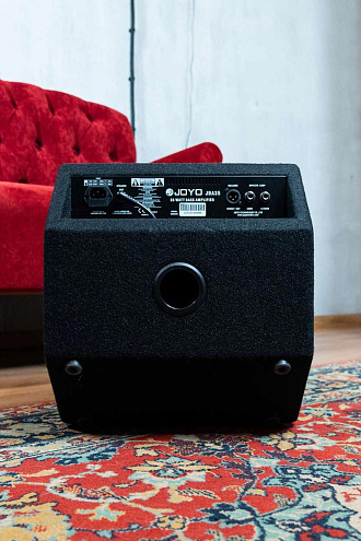 Комбоусилитель для бас-гитары JOYO JBA-35, 1х10, 35Вт - купить в "Гитарном Клубе"