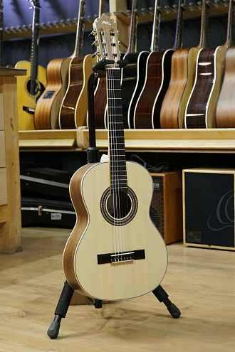 Классическая гитара Manuel Rodriguez E-57 3/4 Ecologia - купить в "Гитарном Клубе"