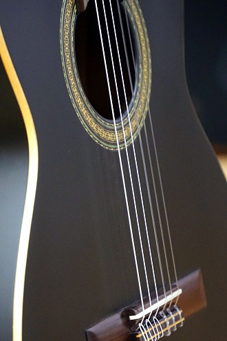 Классическая гитара Alhambra 1C Classical Student Black Satin  - купить в "Гитарном Клубе"