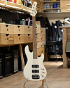 Бас-гитара G&L Tribute L-2000 Olympic White RW - купить в "Гитарном Клубе"