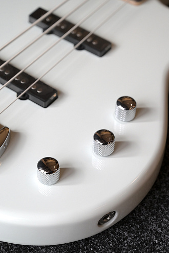 Бас-гитара G&L Tribute JB-2 Sonic Blue Poplar Jatoba - купить в "Гитарном Клубе"