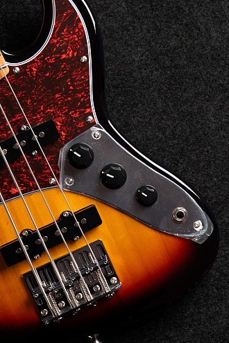 Бас-гитара уменьшенная Flight Mini JB SB - купить в "Гитарном Клубе"