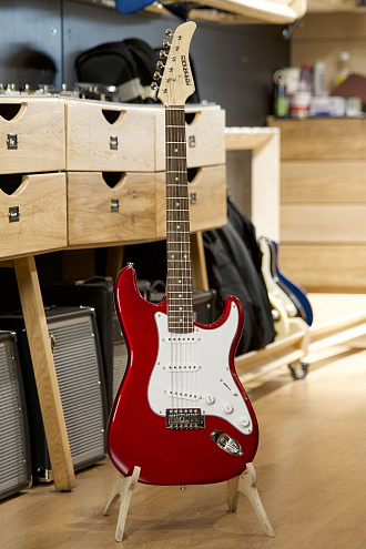 Электрогитара Fernandes LE-1Z 3S Red - купить в "Гитарном Клубе"