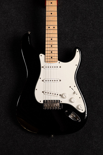 Электрогитара Fender Stratocaster Eric Clapton, 2007 - купить в "Гитарном Клубе"
