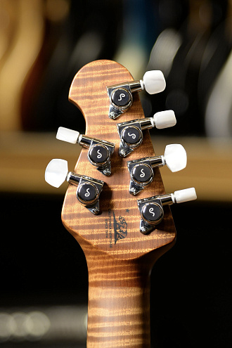 Электрогитара Music Man Axis Super Sport, Roasted Amber Flame - купить в "Гитарном Клубе"