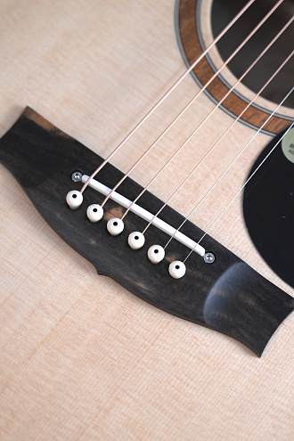 Электроакустическая гитара Maton SRS60C - купить в "Гитарном Клубе"