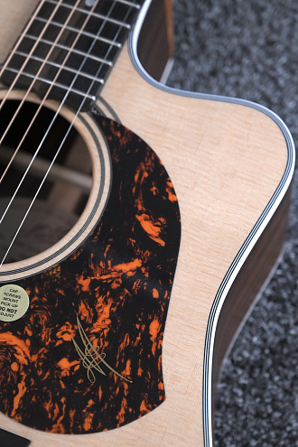 Электроакустическая гитара Maton ER90C - купить в "Гитарном Клубе"