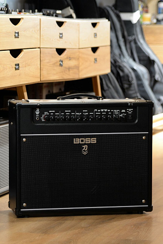 Комбоусилитель для электрогитары Boss Katana-Artist MK2, 1х12", 100Вт - купить в "Гитарном Клубе"