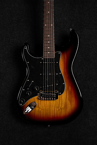 Электрогитара G&L Tribute Legacy L/H 3-Tone Sunburst RW - купить в "Гитарном Клубе"