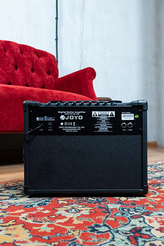 Комбоусилитель для электрогитары JOYO DC-30, с симулятором легендарных комбо, 30Вт - купить в "Гитарном Клубе"