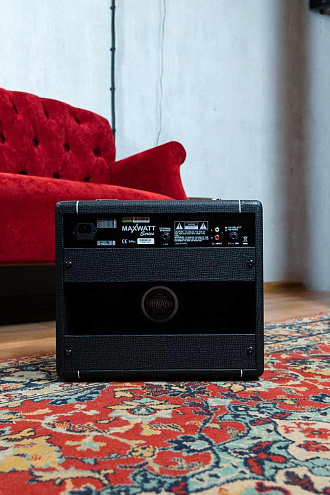 Комбоусилитель для электрогитары HIWATT MAXWATT G20R, 1х8, 20Вт - купить в "Гитарном Клубе"