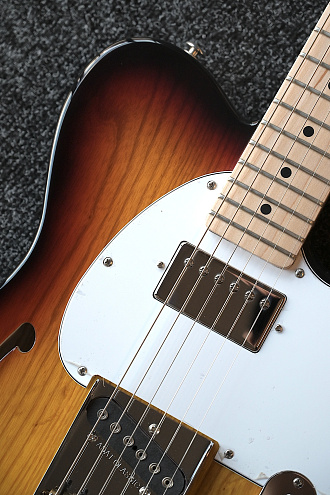 Электрогитара G&L ASAT Classic Bluesboy Semi-Hollow 3-Tone Sunburst MP - купить в "Гитарном Клубе"