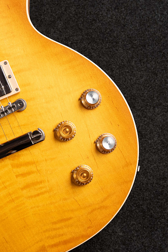 Электрогитара Gibson Kirk Hammett "Greeny" Les Paul Standard Greeny Burst - купить в "Гитарном Клубе"