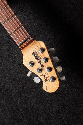 Электрогитара Music Man JP-6 «John Petrucci», 2002 - купить в "Гитарном Клубе"