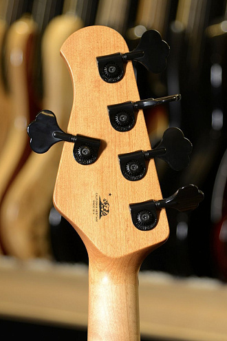 Бас-гитара Music Man StingRay Special, Black - купить в "Гитарном Клубе"