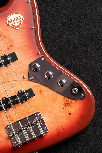 Бас-гитара Mooer MBJ420 Red Burst - купить в "Гитарном Клубе"