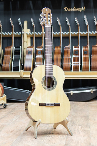 Классическая гитара Alhambra Classica Student 2C - купить в "Гитарном Клубе"