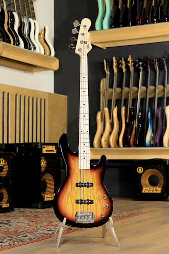 Бас-гитара G&L Tribute JB-2 3-Tone Sunburst MP Ash/Poplar - купить в "Гитарном Клубе"