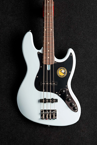 Бас-гитара Sire V3-4 SNB (2n Gen) - купить в "Гитарном Клубе"