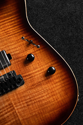 Электрогитара Sterling Sabre in Cobra Burst - купить в "Гитарном Клубе"