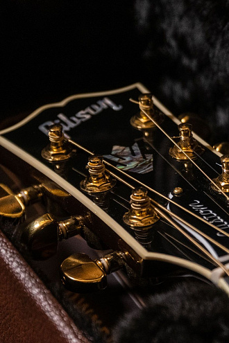 Электроакустическая гитара Gibson J-45 Deluxe Rosewood Burst - купить в "Гитарном Клубе"