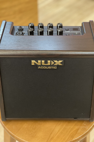 Комбоусилитель для акустической гитары Nux AC-25, 25Вт - купить в "Гитарном Клубе"
