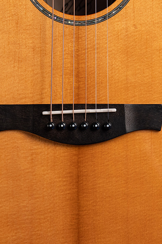 Электроакустическая гитара Ю. Стоянов J ST - NAT/E - купить в "Гитарном Клубе"
