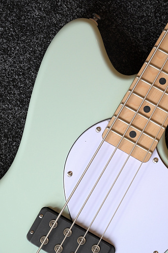 Бас-гитара G&L Tribute Fallout Bass Surf Green MP - купить в "Гитарном Клубе"