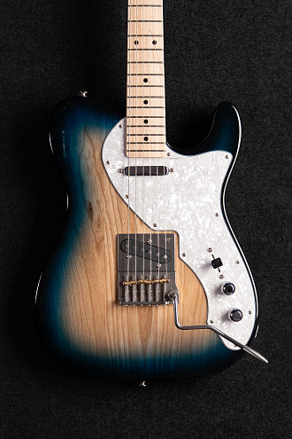 Электрогитара G&L Limited Run ASAT Classic Thinline Mako Blue MP - купить в "Гитарном Клубе"