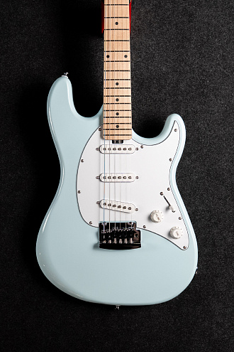 Электрогитара Sterling Cutlass SSS Daphne Blue - купить в "Гитарном Клубе"