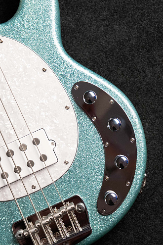 Бас-гитара Sterling StingRay RAY34-SSK, Seafoam Sparkle - купить в "Гитарном Клубе"