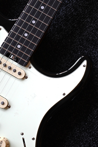 Электрогитара Crafter Charlotte VVS RS Cosmic Black - купить в "Гитарном Клубе"