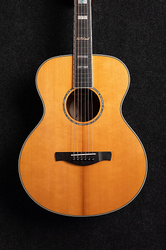 Электроакустическая гитара Ю. Стоянов J ST - NAT/E - купить в "Гитарном Клубе"