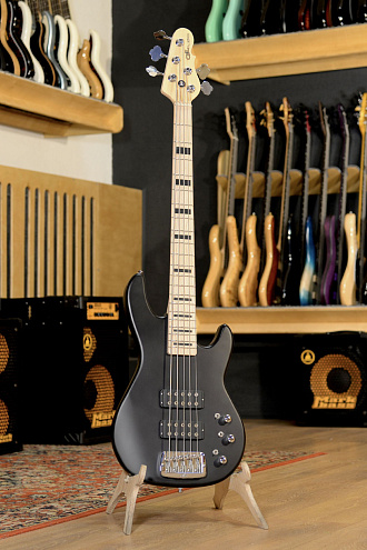 Бас-гитара G&L Tribute L-2500 Black Frost MP Poplar - купить в "Гитарном Клубе"
