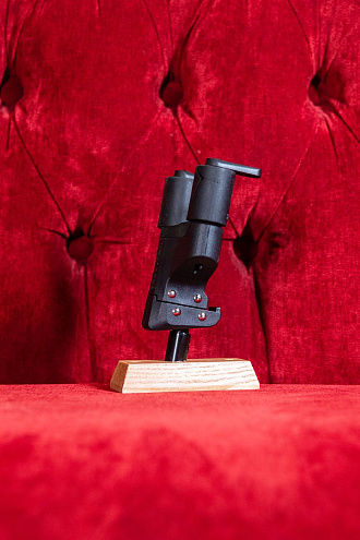 Настенный держатель для гитары Hercules GSP38WB - купить в "Гитарном Клубе"