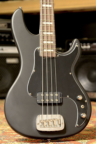 Бас-гитара G&L Tribute Kiloton Black Frost RW Poplar - купить в "Гитарном Клубе"