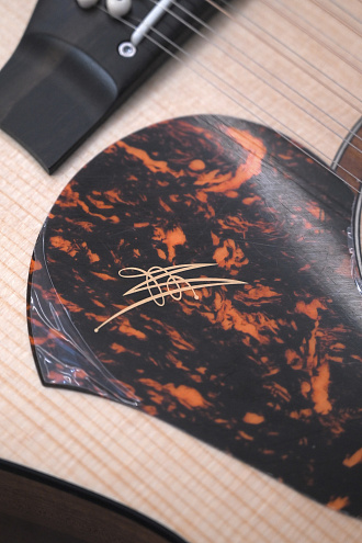 Электроакустическая гитара Maton SRS70C-12 - купить в "Гитарном Клубе"