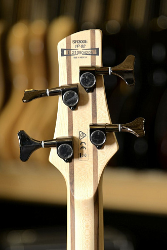 Бас-гитара Ibanez SR300E-SVM, Blue - купить в "Гитарном Клубе"