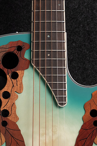 Электроакустическая гитара Ovation CE44X-9B Celebrity Elite Plus Mid Cutaway Mintburst - купить в "Гитарном Клубе"