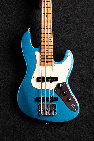 Бас-гитара уменьшенная Flight Mini JB LPB - купить в "Гитарном Клубе"