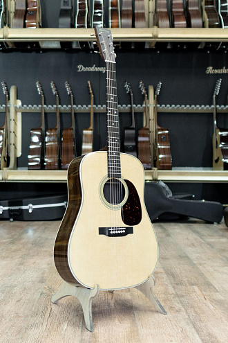 Акустическая гитара Martin D-28 - купить в "Гитарном Клубе"