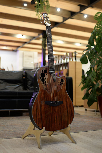 Электроакустическая гитара Ovation CE44P-FKOA Celebrity Elite Plus Mid Cutaway Natural Figured - купить в "Гитарном Клубе"