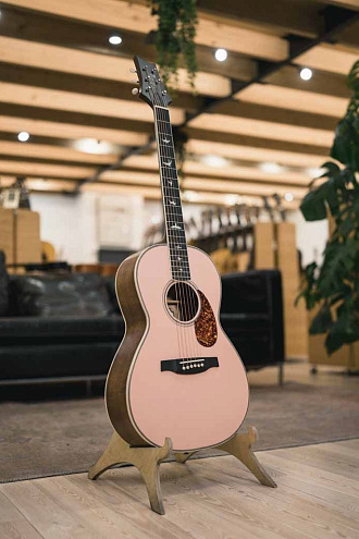 Электроакустическая гитара PRS SE P20E Parlor Satin Pink Lotus - купить в "Гитарном Клубе"
